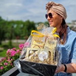 To kompozycja pełna słodkości i aromatycznej kawy - Zestaw prezentowy Złoty blask